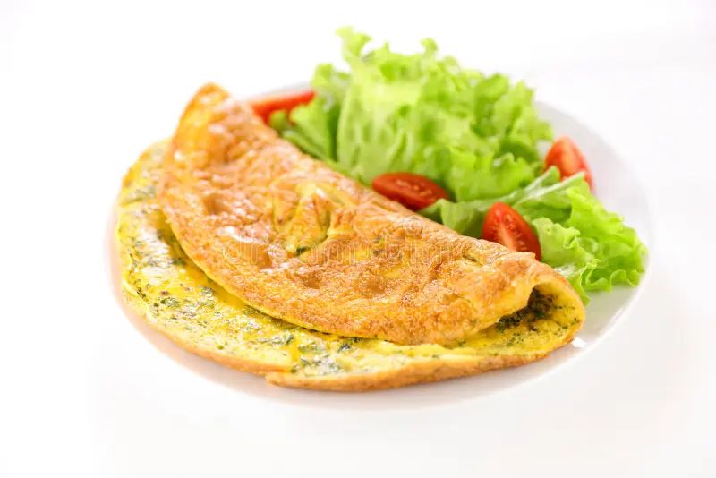 Omelete com Salada Simples